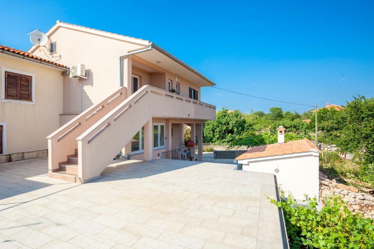 Holiday Apartment Ivica Milohnici Экстерьер фото