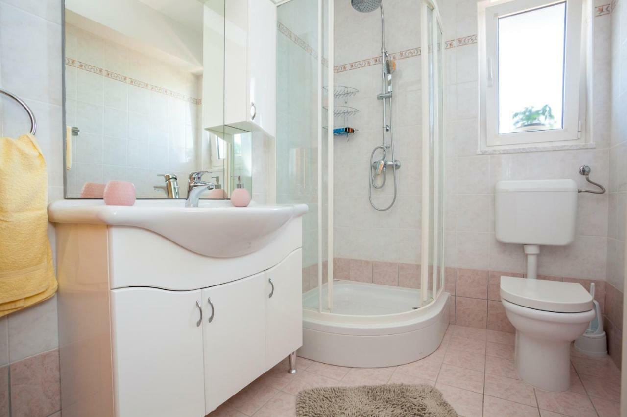 Holiday Apartment Ivica Milohnici Экстерьер фото